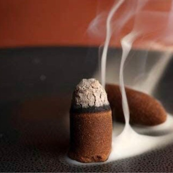 HEM BACKFLOW Cones- SANDALWOOD (40 cones each pack) - Picture 3 of 5